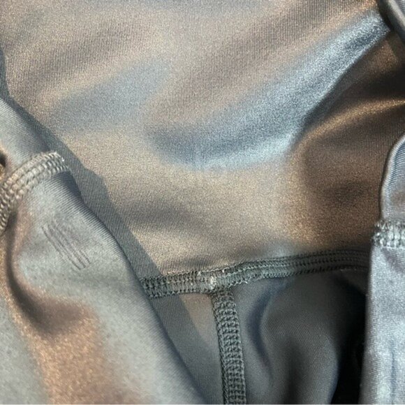 Alo Yoga Women’s Size Small High Waist Airlift Legging Steel Grey 7/8 Leg - Picture 11 of 11